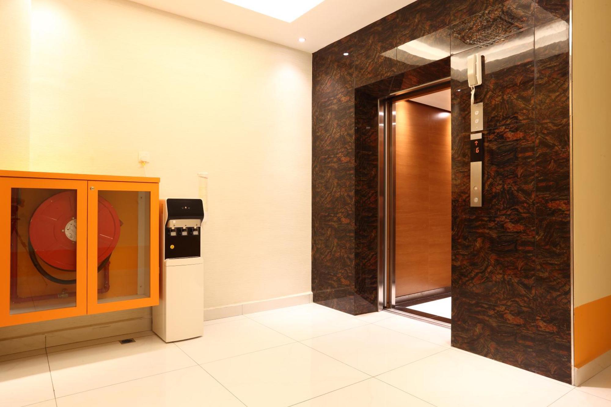 Yee Hotel Permas Jaya Τζόχορ Μπάχρου Εξωτερικό φωτογραφία